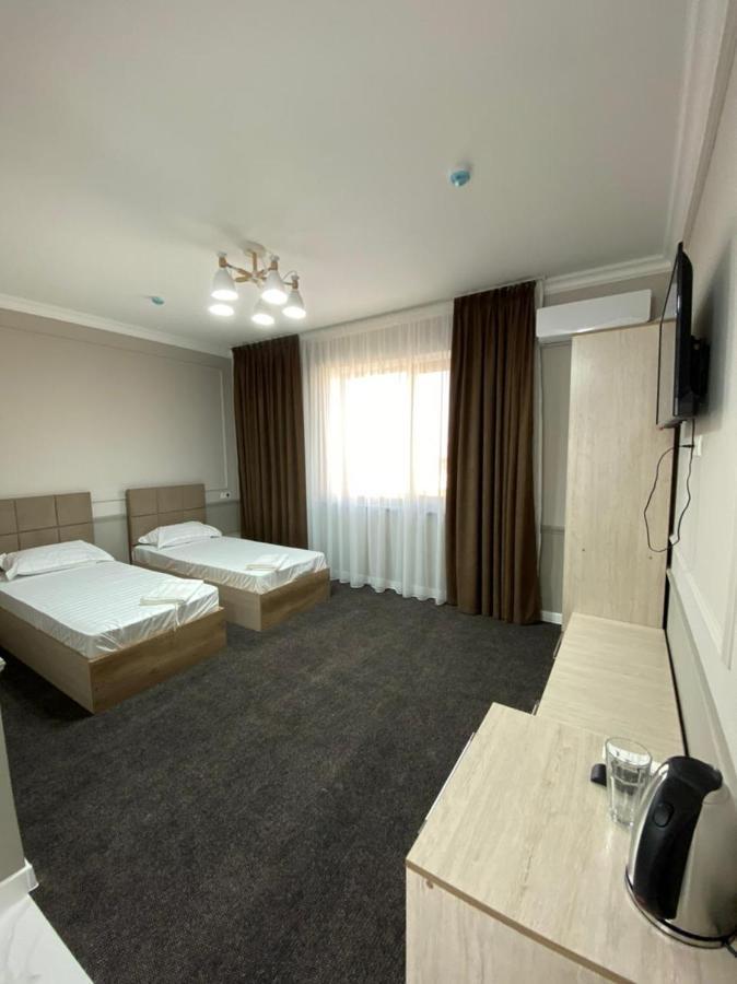 Sapphire Hotels Тараз Екстер'єр фото